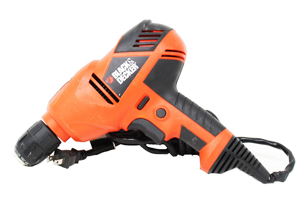 BLACK AND DECKER 5.2 AMP 3/8 INCH CORDED DRILL/DRIVER Golden Pawn