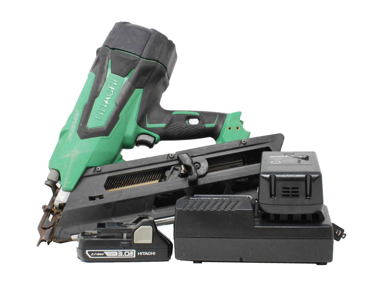 HITACHI CORDLESS FRAMING NAILER, 2 BATTERIES AND CHARGER Golden Pawn