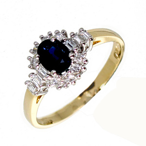 BLUE SAPPHIRE RING WITH DIAMONDS