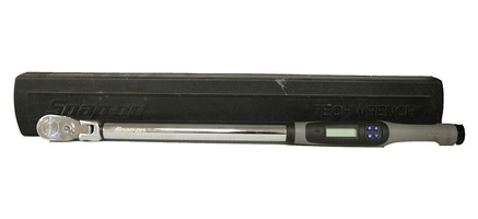 SNAP ON 1/2 INCH DRIVE ELECTRONIC ANGLE TORQUE WRENCH IN CASE