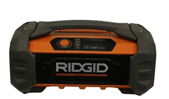 RIDGID JOBSITE RADIO WITH BLUETOOTH AUX AM FM TOOL ONLY