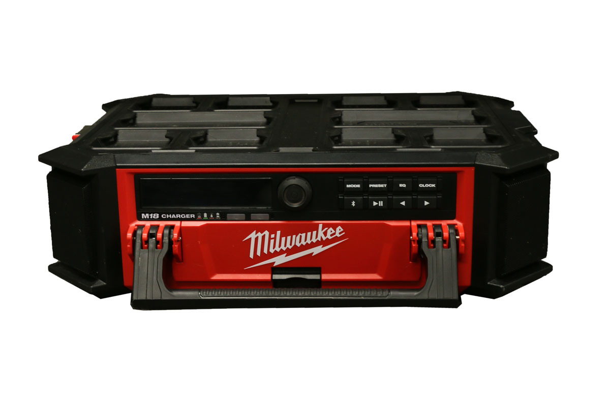 MILWAUKEE M18 PACKOUT JOBSITE RADIO WITH BATTERY Golden Pawn