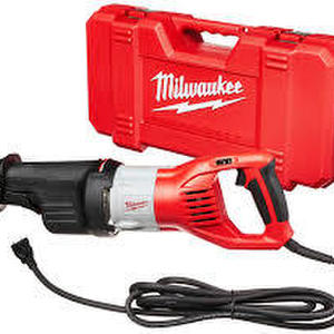 MILLWAUKEE RECIPROCATING SAW IN HARD CARRYING CASE