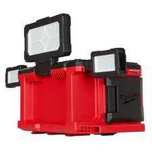 MILWAUKEE PACKOUT LIGHT AND CHARGER