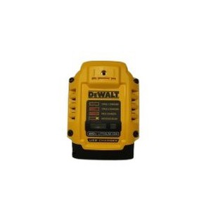DEWALT USB PORTABLE AND VERSATILE POWER SOURCE 