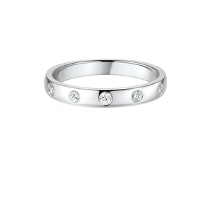 10KT WHITE GOLD DIAMOND BAND