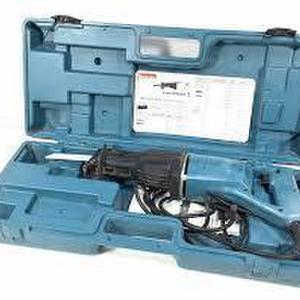 MAKITA 6 AMP RECIPROCATING SAW IN CASE 